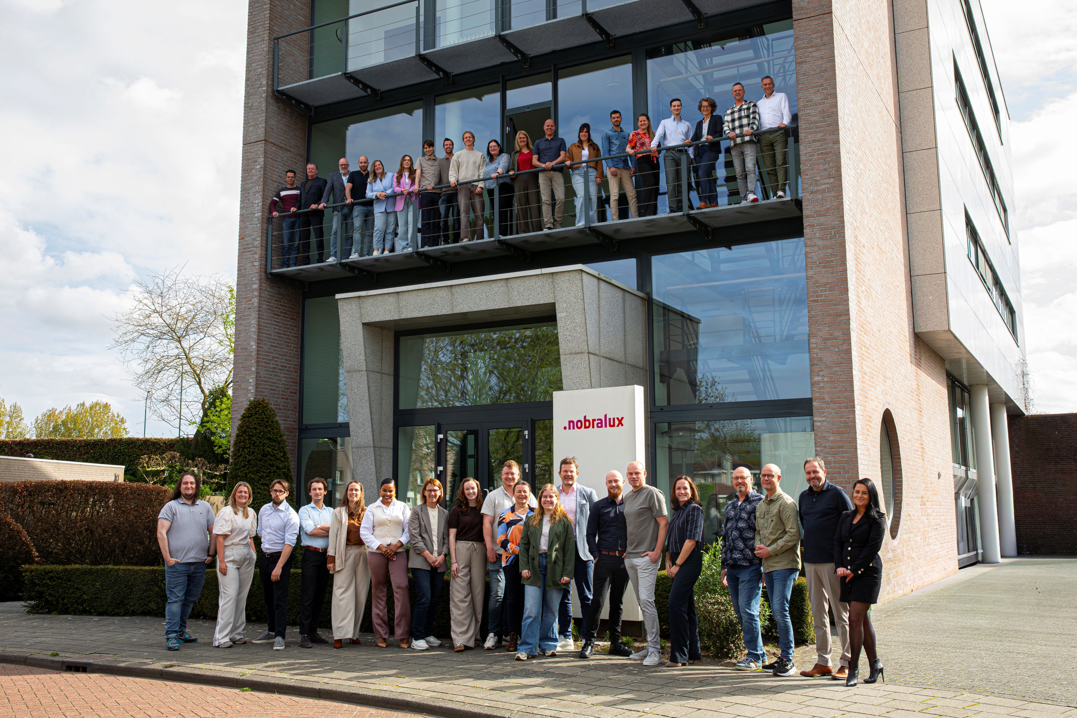 Nobralux team